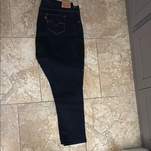 New without tags Levi's 311 shaping skinny jeans